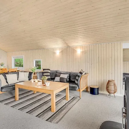Cozy Home In Faaborg With Sauna Ferienhaus Fåborg