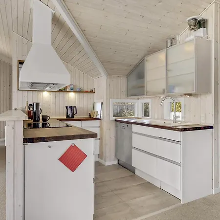 Cozy Home In Faaborg With Sauna